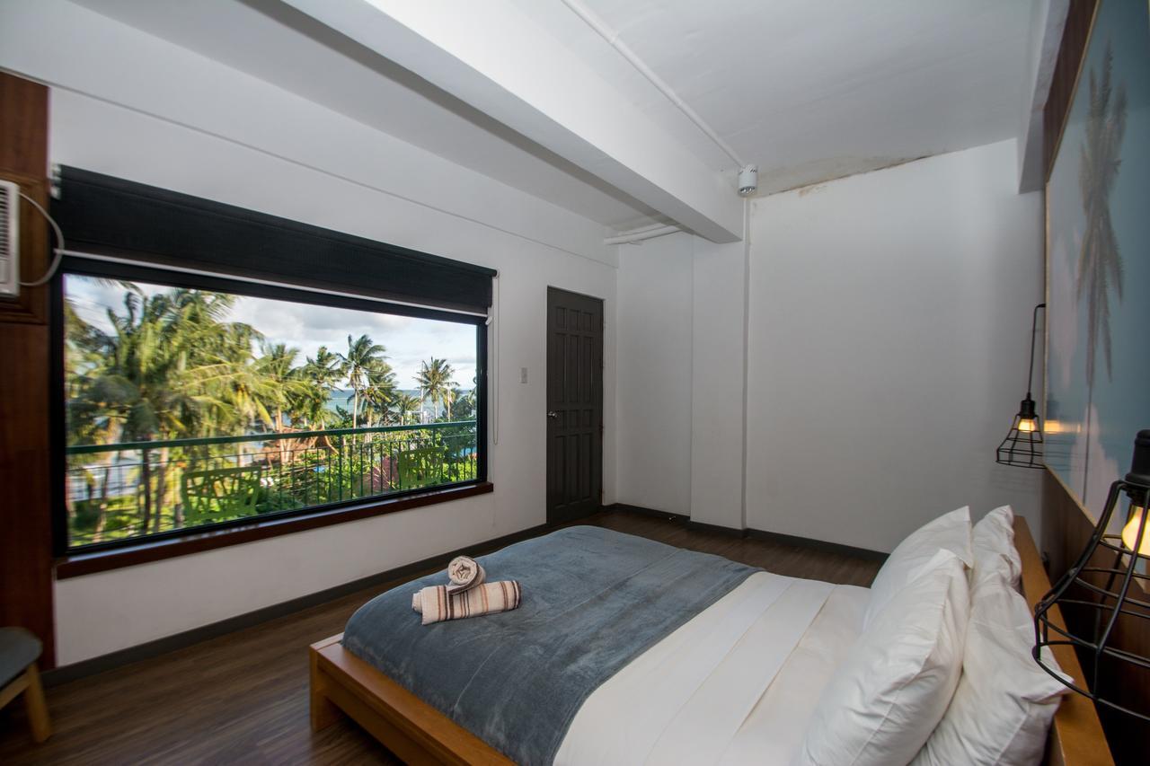 Luxeview Hotel Balabag  Екстериор снимка