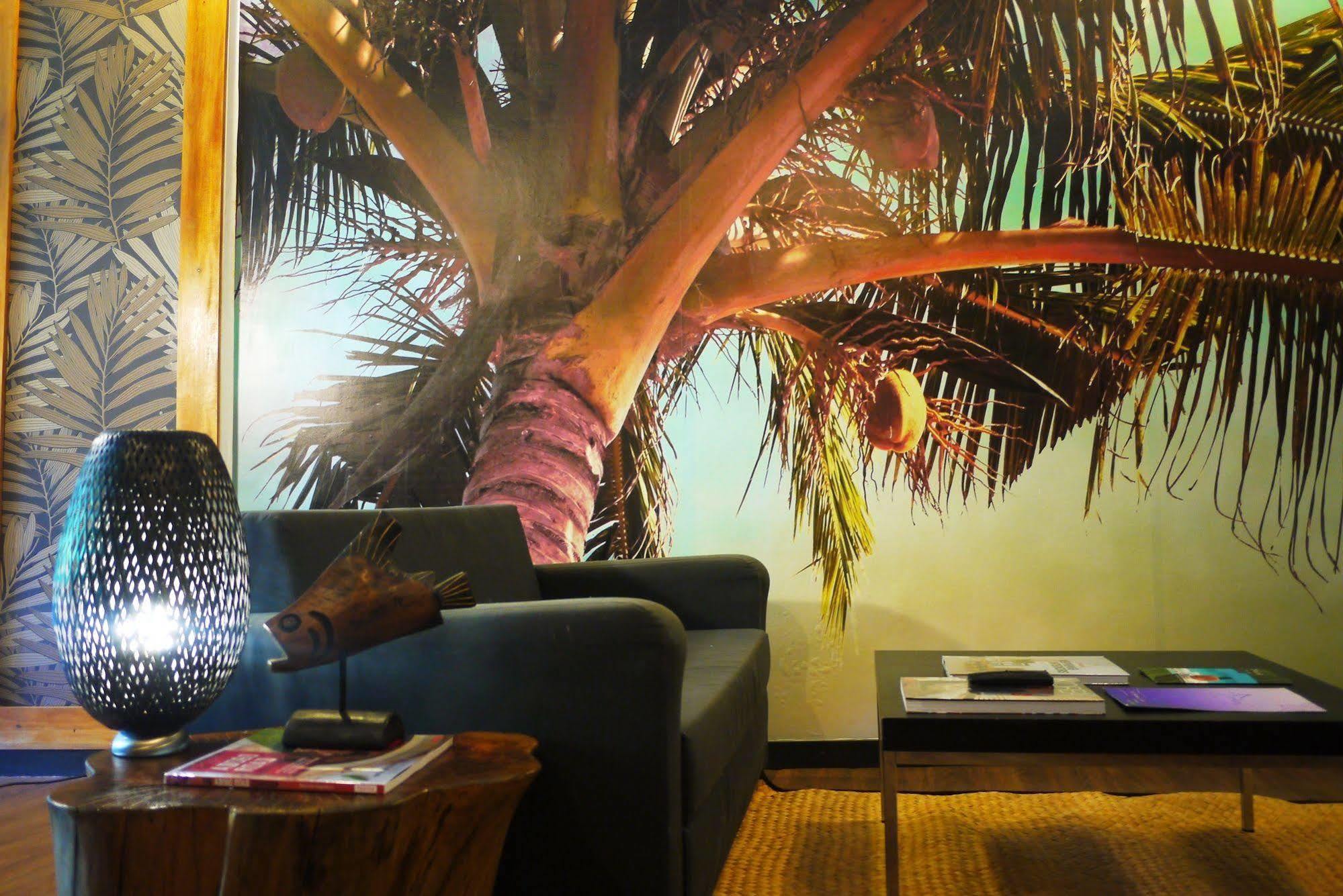 Luxeview Hotel Balabag  Екстериор снимка